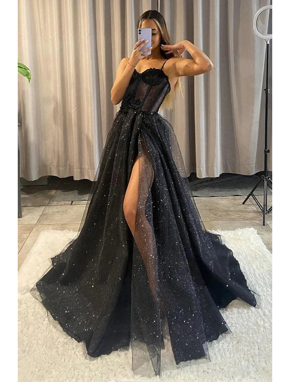 Robe de bal trapèze noire pailletée, robe de mariée gothique formelle, longueur au sol, sans manches, décolleté en cœur, spaghetti, tulle